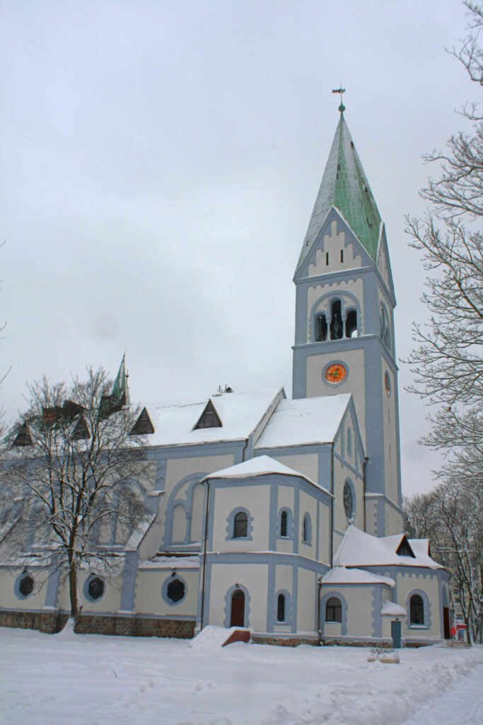 Кирха королевы Луизы в Калининграде зимой